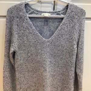 Light blue knitted H&M pullover sweater